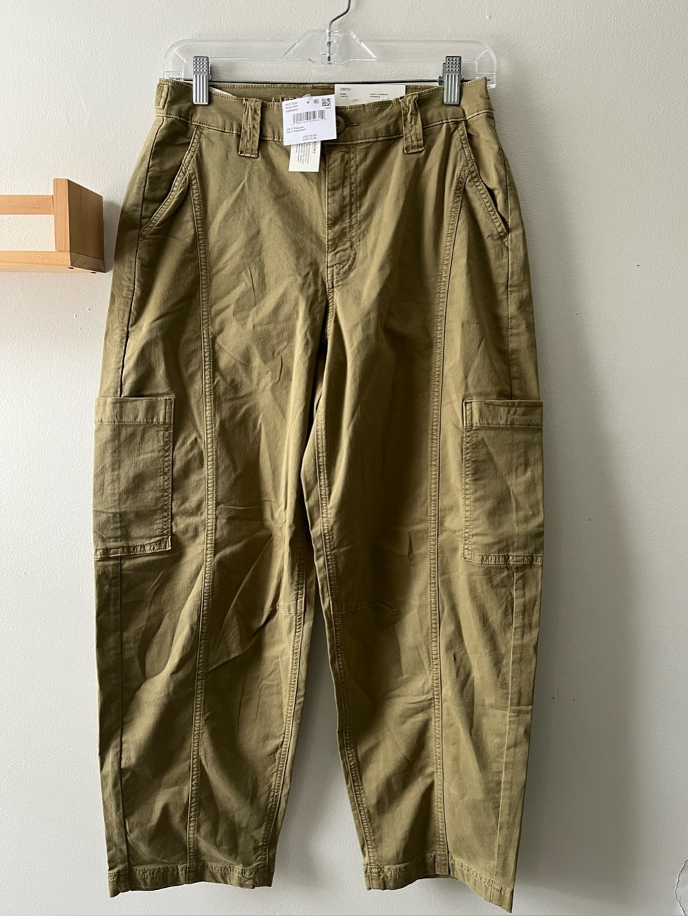American Eagle Barrel Cargo Pants Size 2 Olive Green Mid Rise Stretch